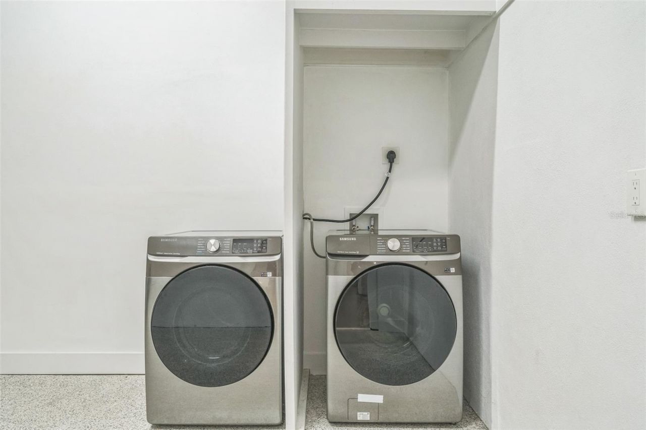 305 73rd Street, Holmes Beach, FL 34217 Photo