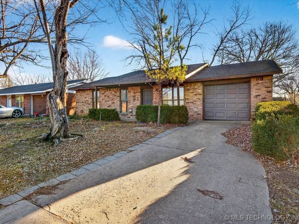 504 Highland Drive, Bartlesville, OK 74003