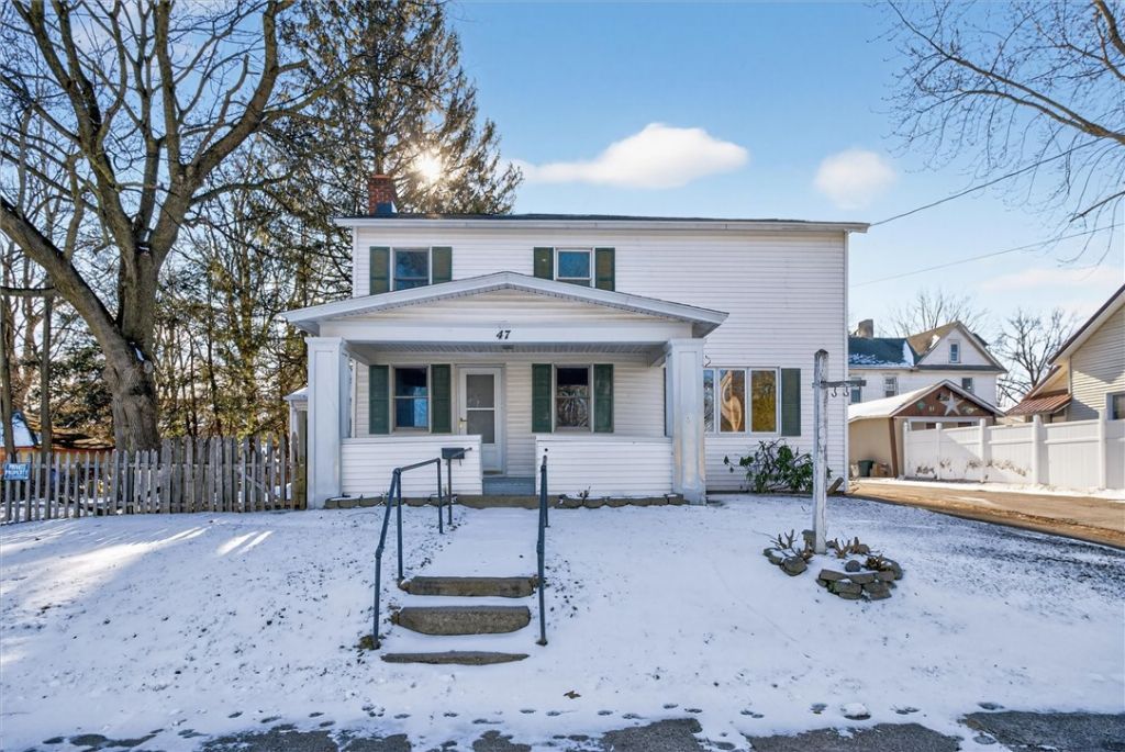 47 Pleasant Street, Phelps, NY 14532 Main Photo