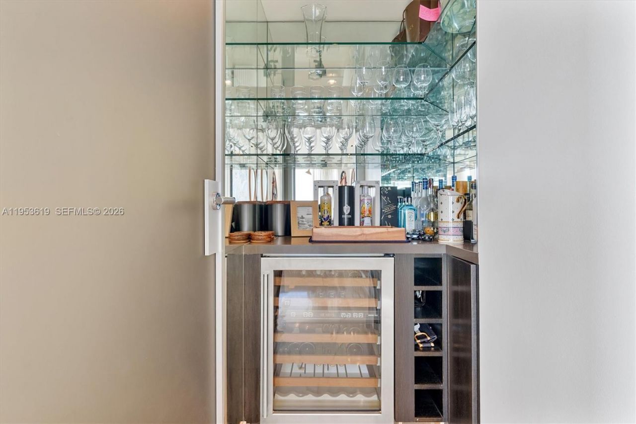 17875 Collins Ave, Unit 1906, Sunny Isles Beach, FL 33160 Photo