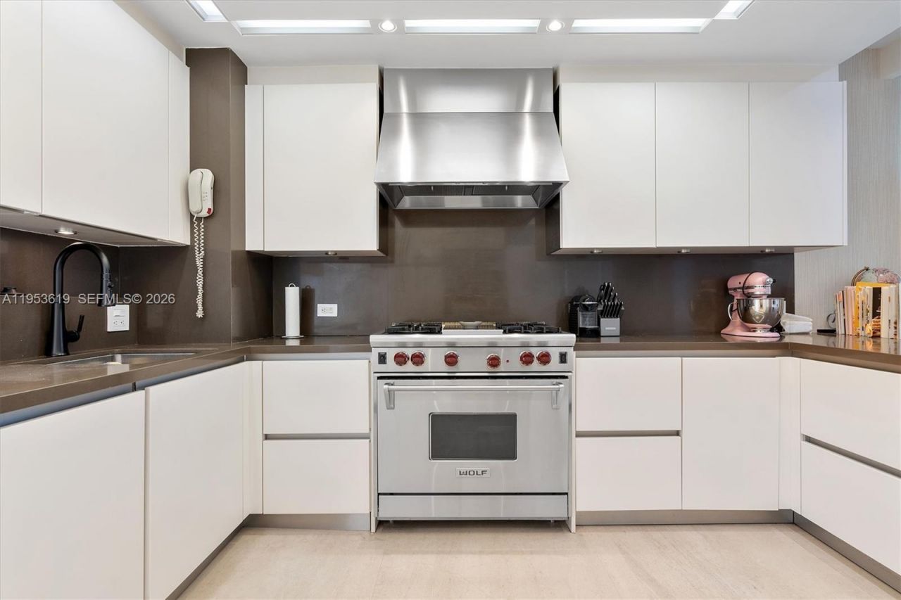 17875 Collins Ave, Unit 1906, Sunny Isles Beach, FL 33160 Photo