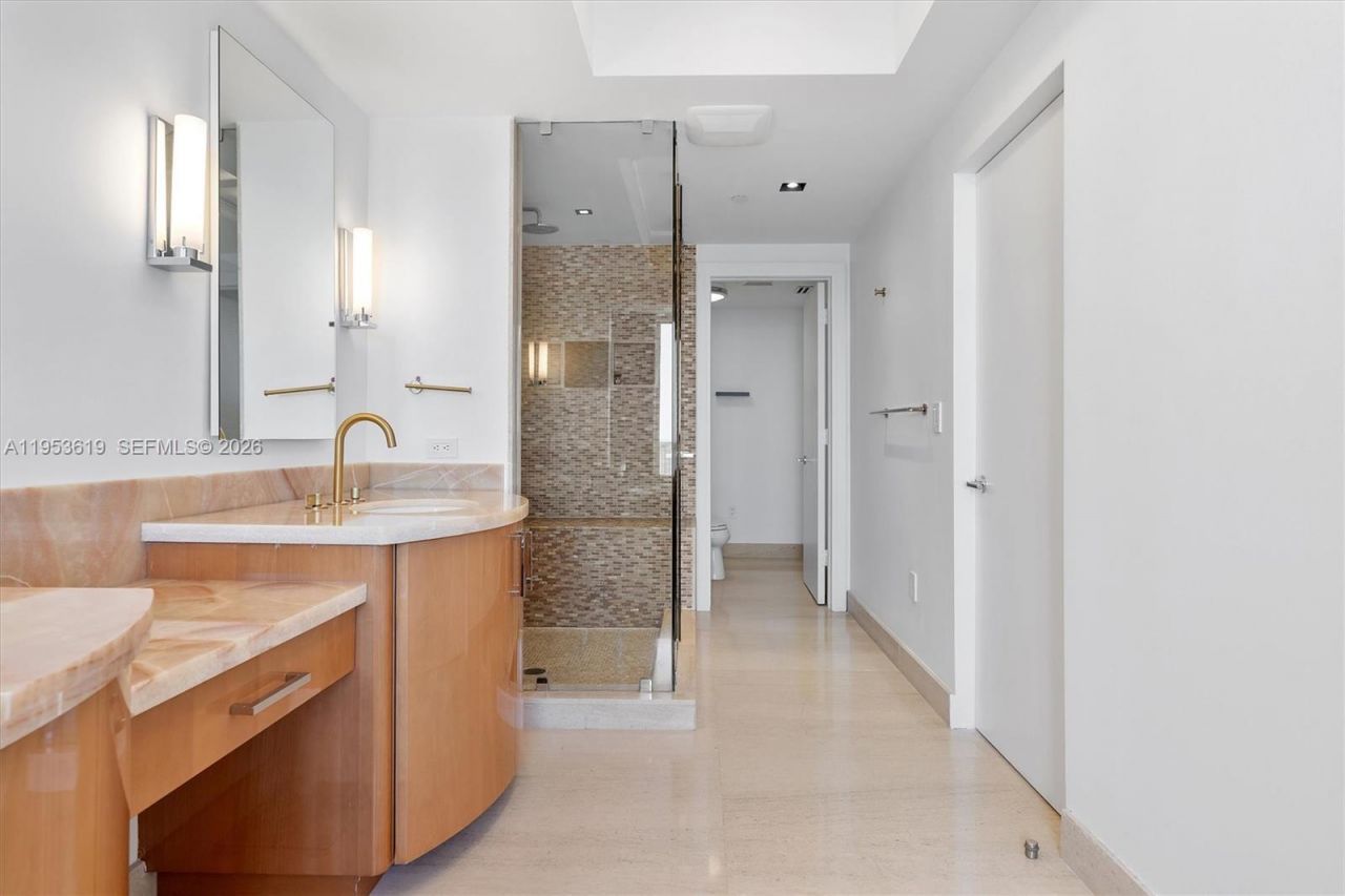 17875 Collins Ave, Unit 1906, Sunny Isles Beach, FL 33160 Photo