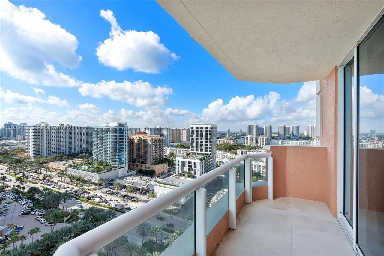 17875 Collins Ave, Unit 1906, Sunny Isles Beach, FL 33160 Photo