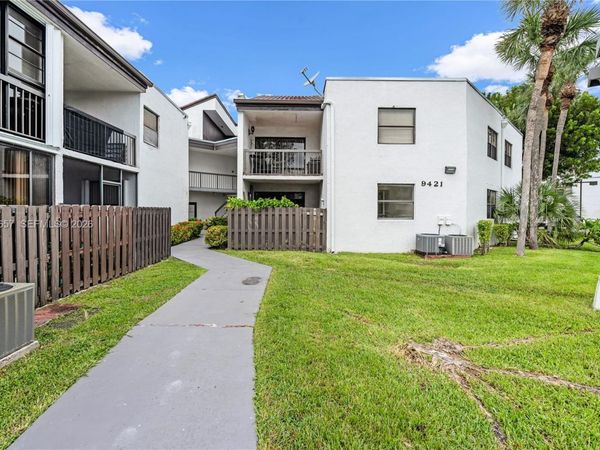 9421 Fontainebleau Blvd, Unit 101-35, Miami, FL 33172