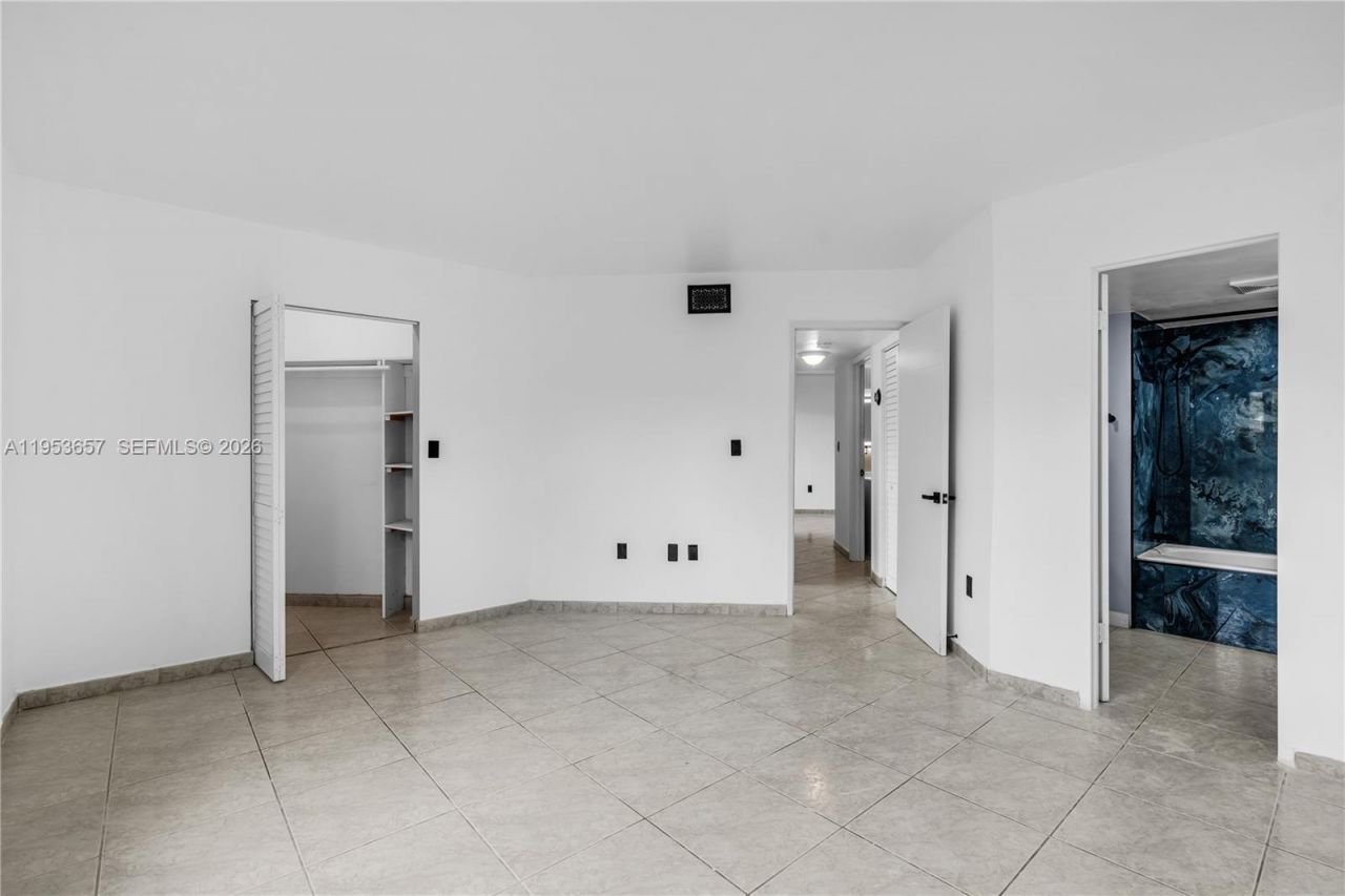 9421 Fontainebleau Blvd, Unit 101-35, Miami, FL 33172 Photo