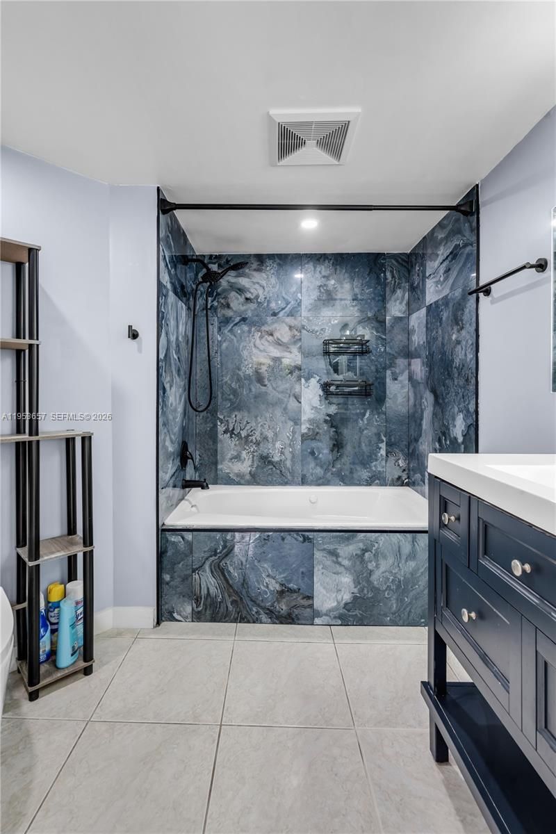 9421 Fontainebleau Blvd, Unit 101-35, Miami, FL 33172 Photo