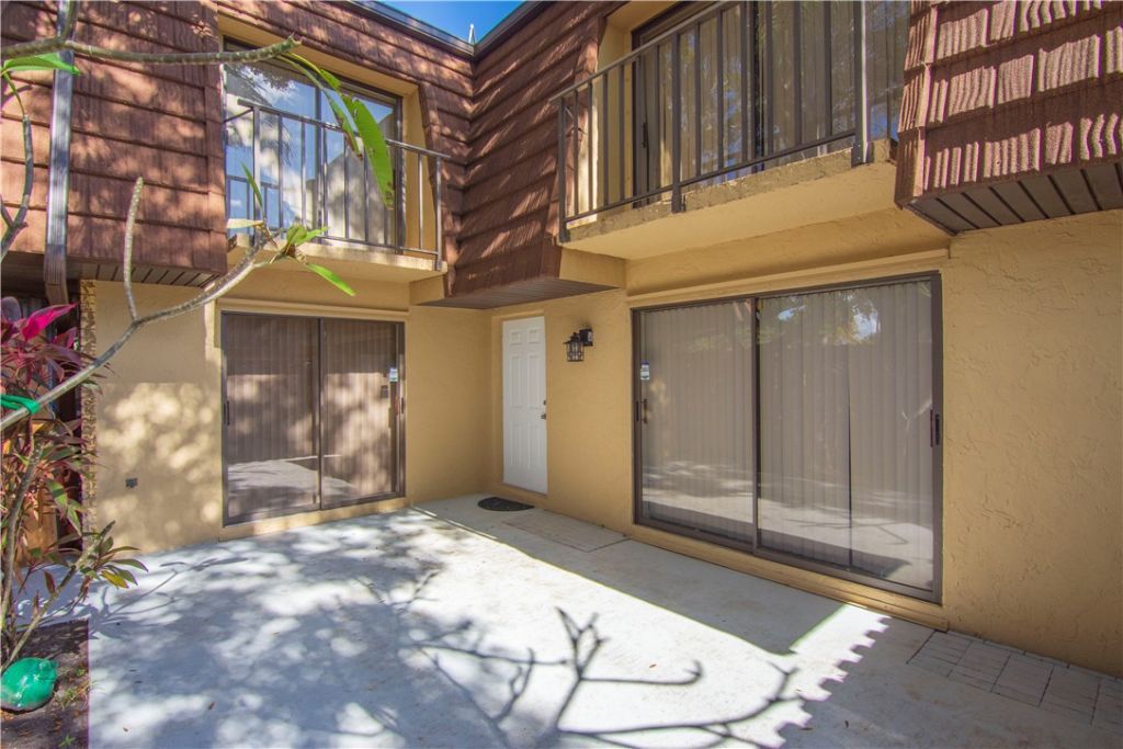 1458 N Lawnwood Circle, Unit 24B, Fort Pierce, FL 34950 Photo