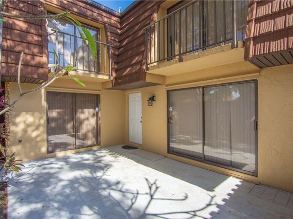 1458 N Lawnwood Circle, Unit 24B, Fort Pierce, FL 34950