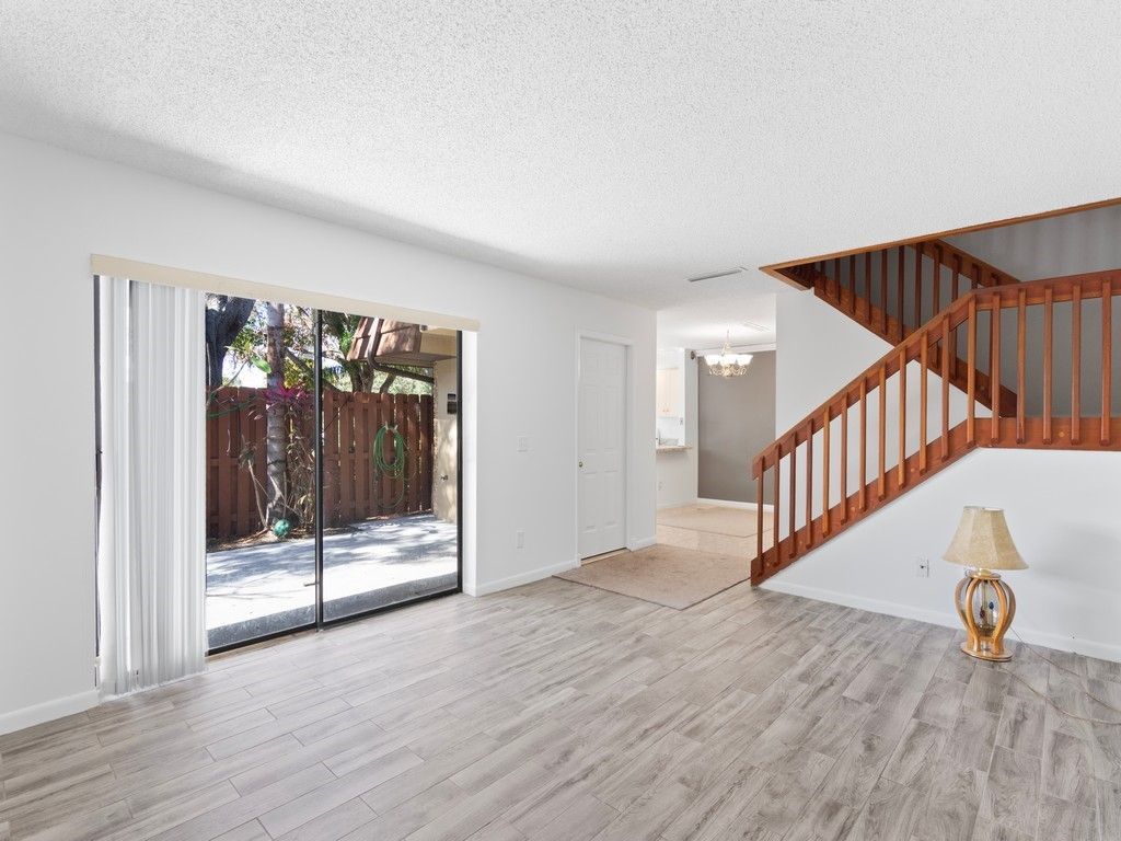 1458 N Lawnwood Circle, Unit 24B, Fort Pierce, FL 34950 Photo