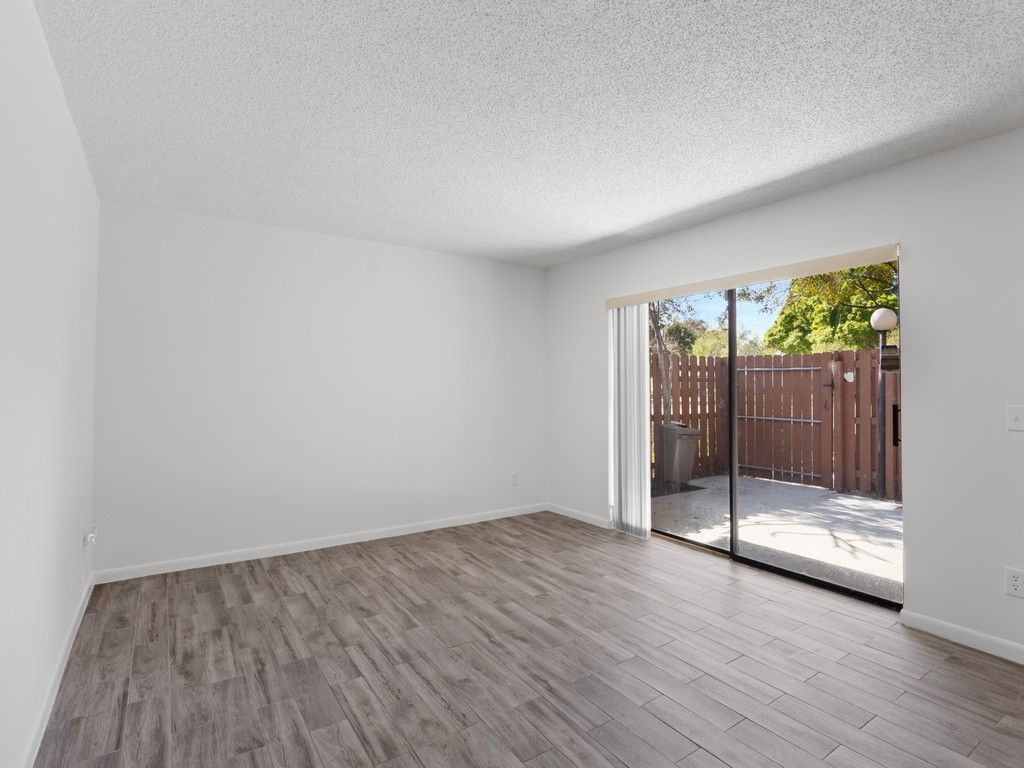 1458 N Lawnwood Circle, Unit 24B, Fort Pierce, FL 34950 Photo