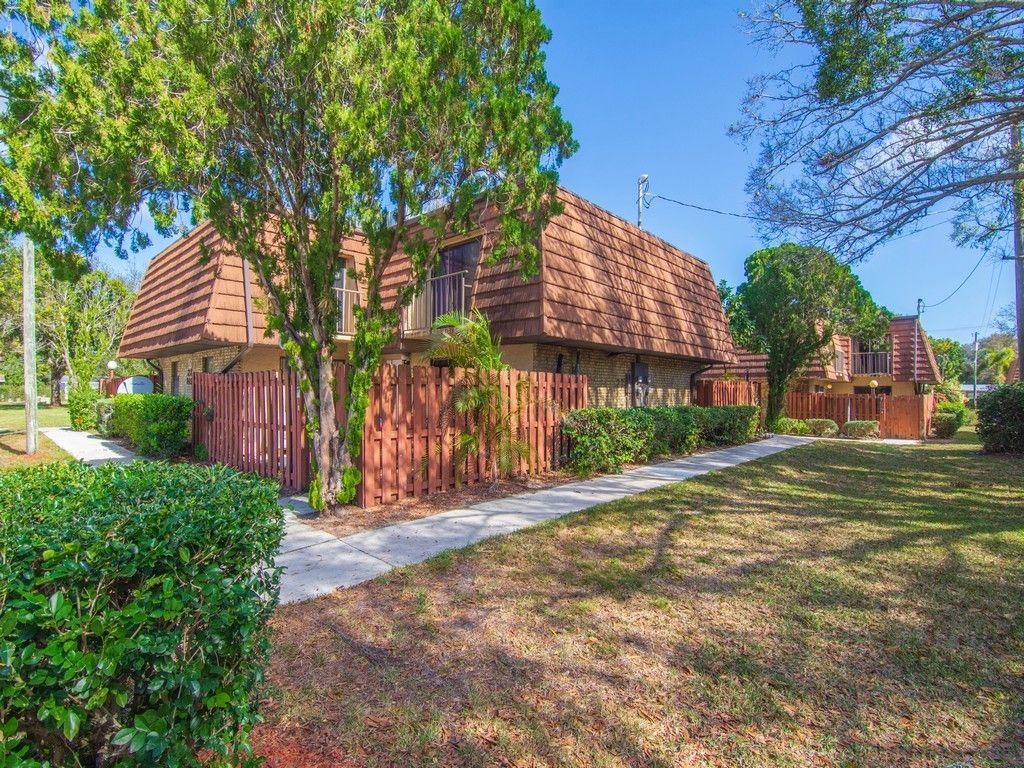 1458 N Lawnwood Circle, Unit 24B, Fort Pierce, FL 34950 Photo