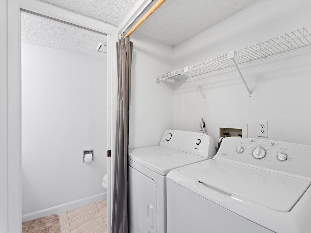 1458 N Lawnwood Circle, Unit 24B, Fort Pierce, FL 34950 Photo