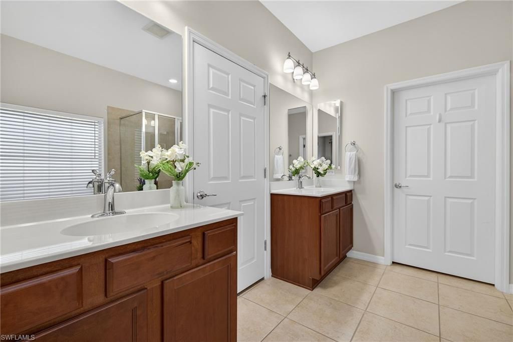 28513 Guinivere Way, Bonita Springs, FL 34135 Photo