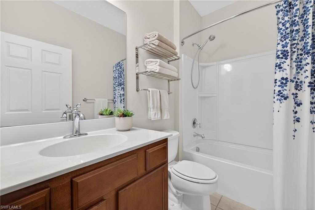 28513 Guinivere Way, Bonita Springs, FL 34135 Photo