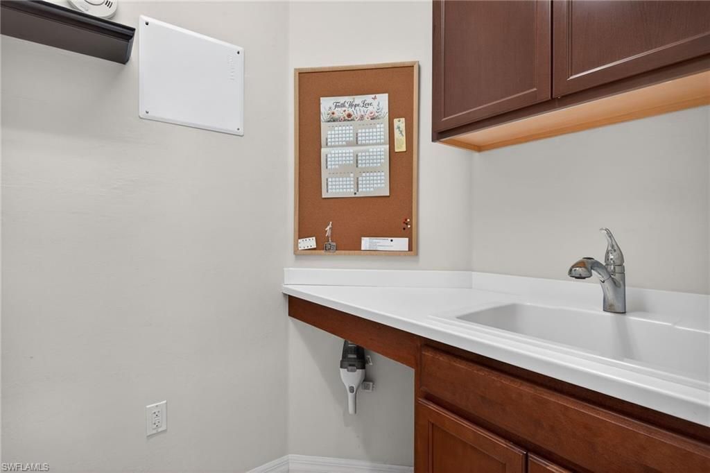 28513 Guinivere Way, Bonita Springs, FL 34135 Photo