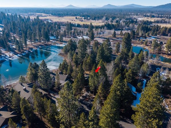 56504 Caldera Springs Court, Unit 30, Bend, OR 97707