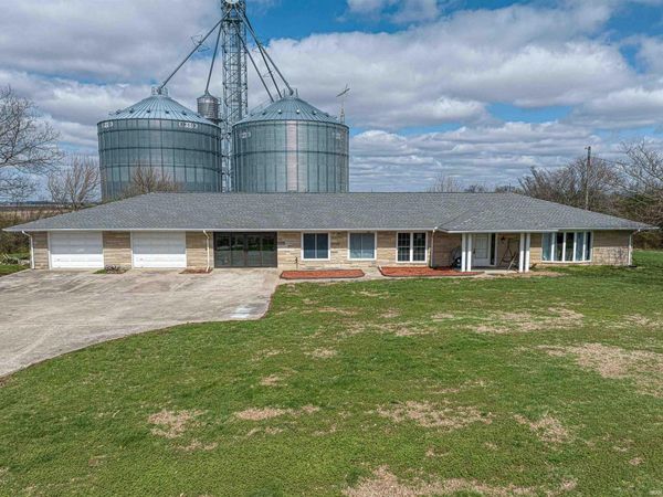 986 W SR 168 Road, Fort Branch, IN 47648