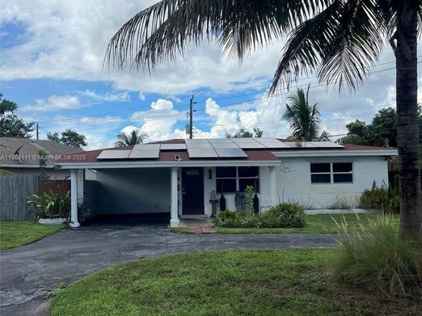 281 NE 41st St, Oakland Park, FL 33334