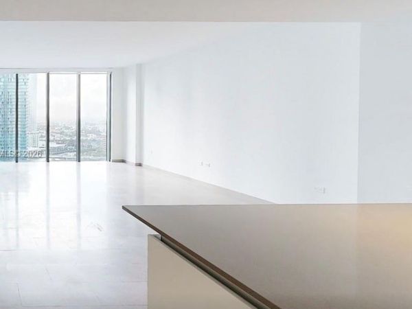 68 SE 6th St, Unit 2110, Miami, FL 33131