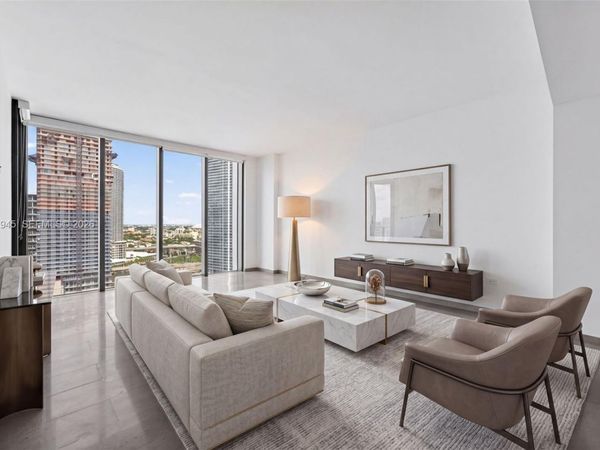 68 SE 6th St, Unit 2110, Miami, FL 33131