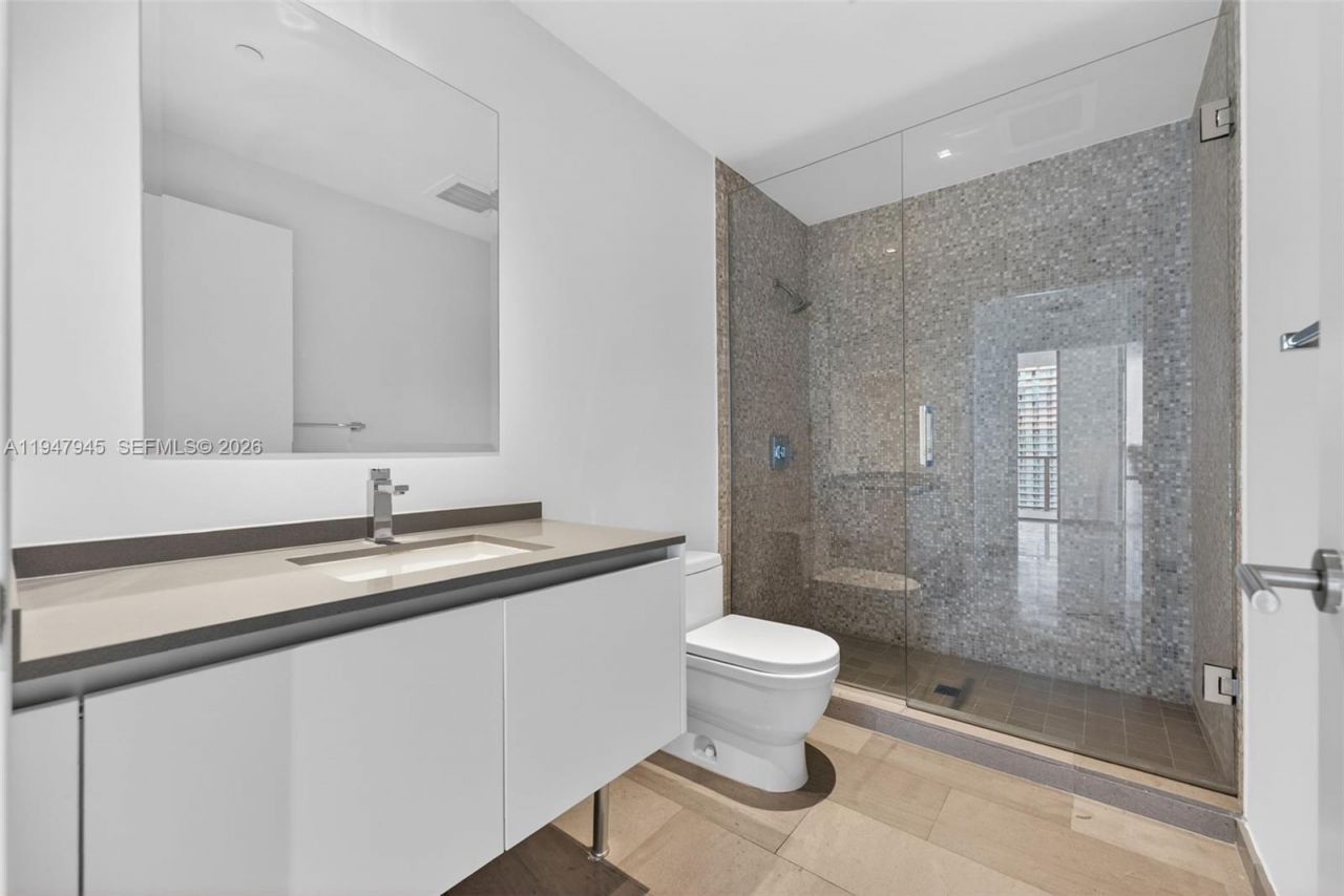 68 SE 6th St, Unit 2110, Miami, FL 33131 Photo