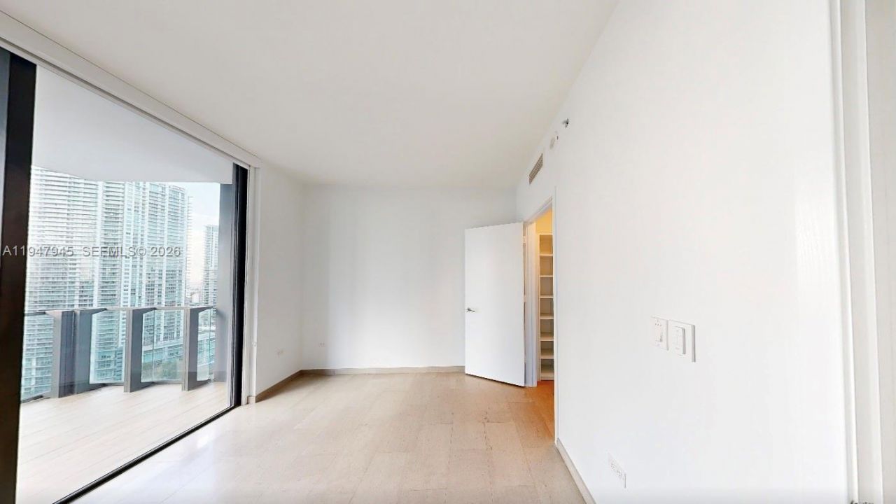 68 SE 6th St, Unit 2110, Miami, FL 33131 Photo