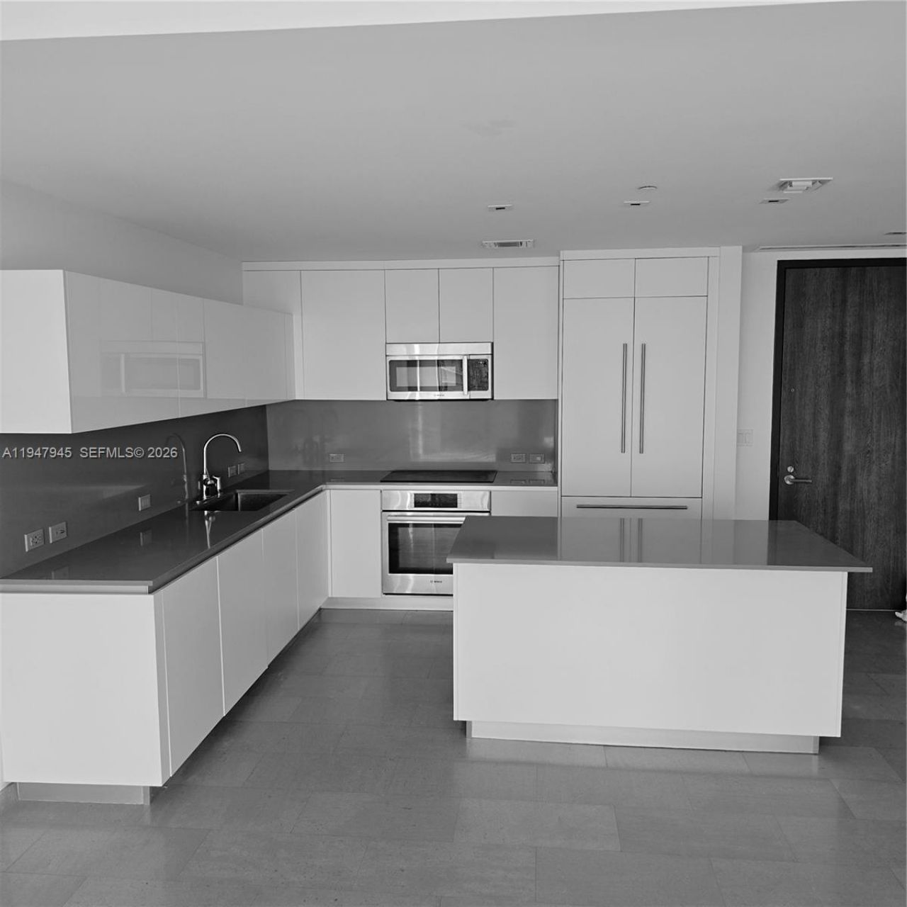 68 SE 6th St, Unit 2110, Miami, FL 33131 Photo