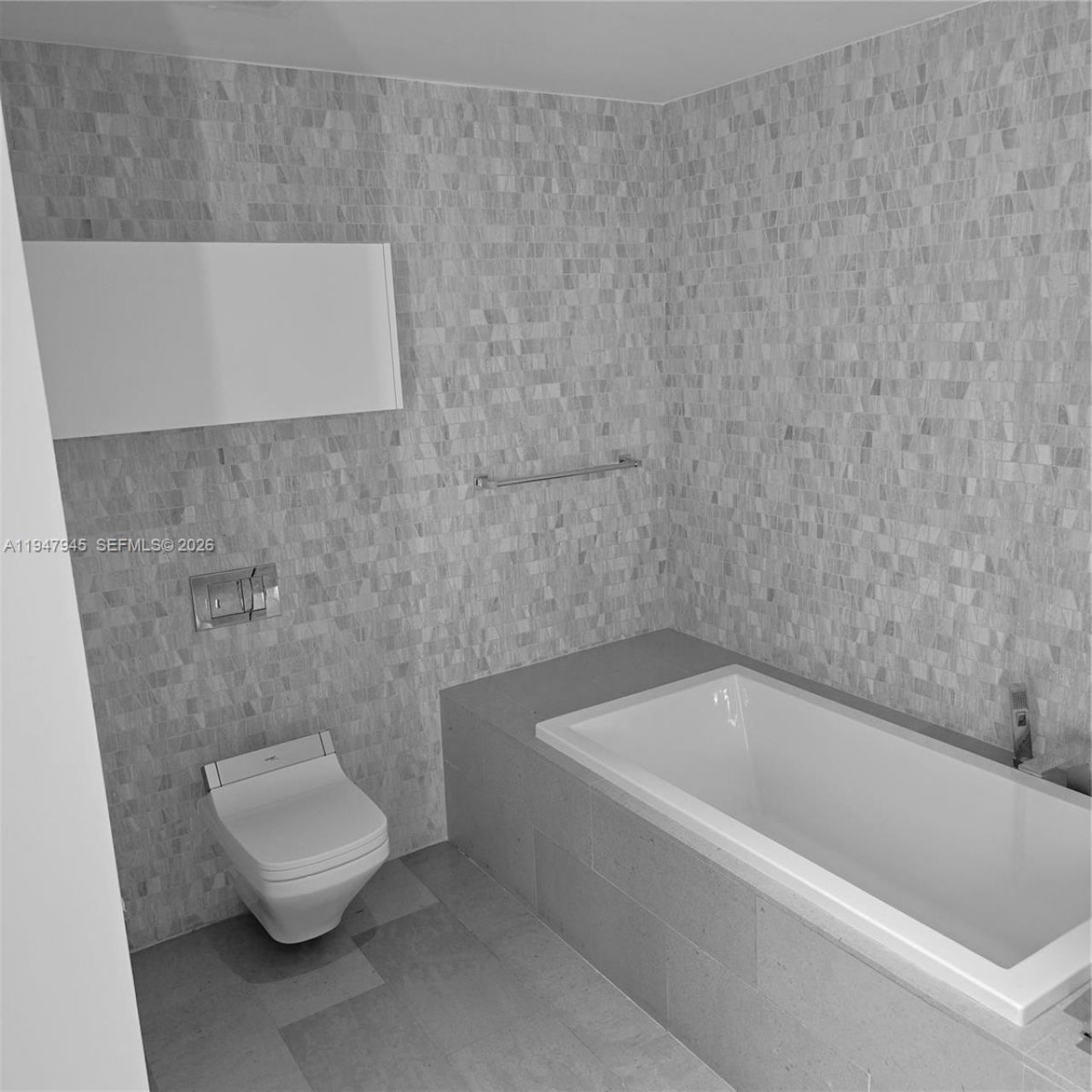 68 SE 6th St, Unit 2110, Miami, FL 33131 Photo