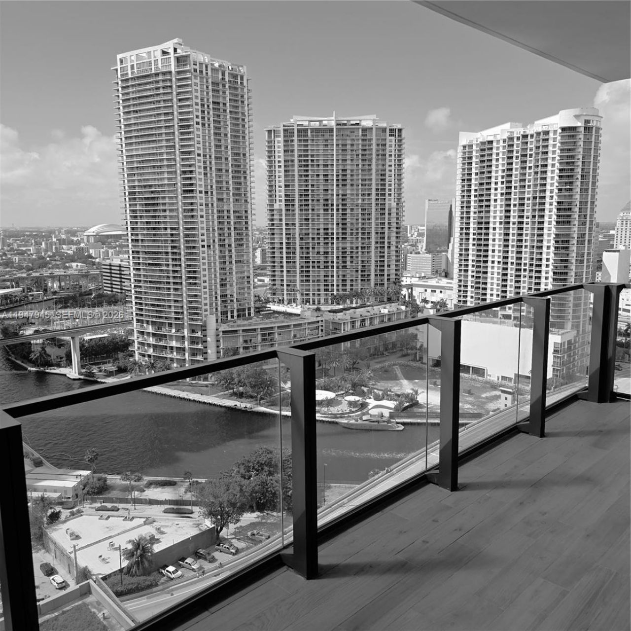 68 SE 6th St, Unit 2110, Miami, FL 33131 Photo