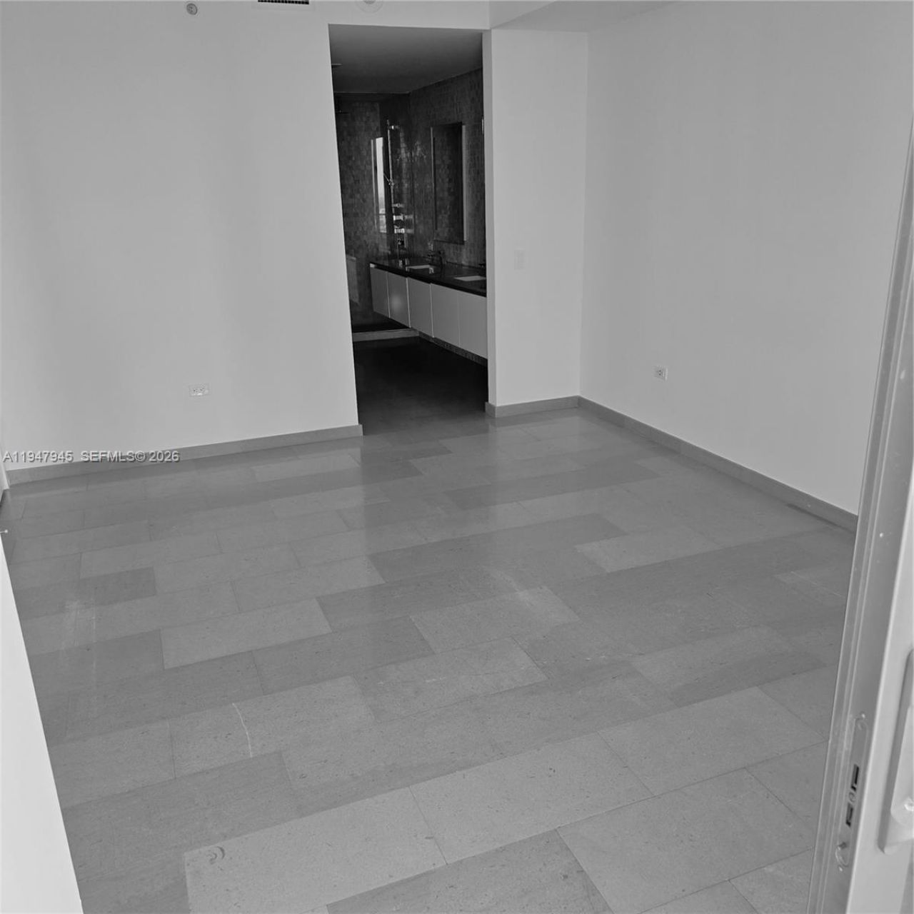 68 SE 6th St, Unit 2110, Miami, FL 33131 Photo