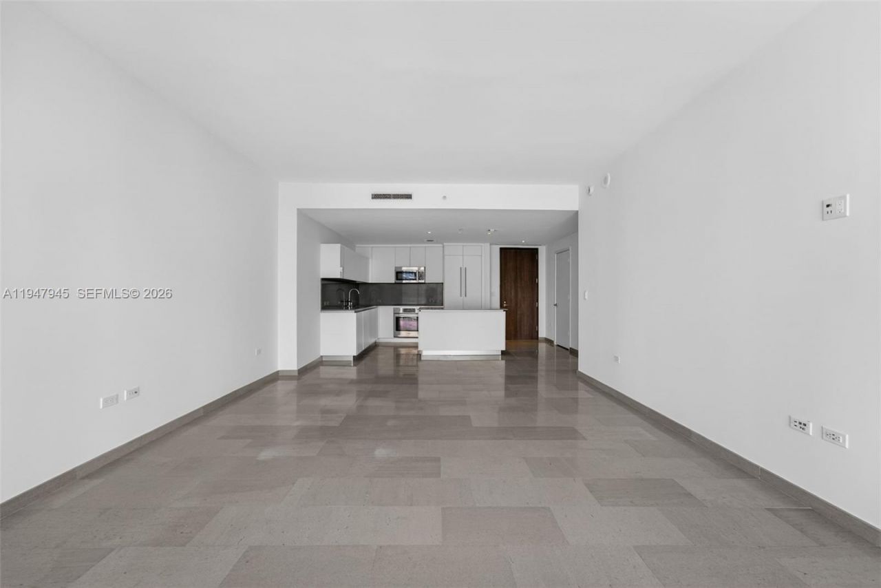 68 SE 6th St, Unit 2110, Miami, FL 33131 Photo