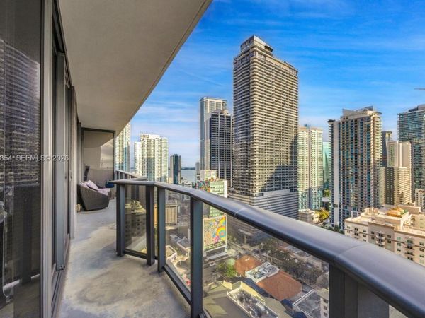 55 SW 9th St, Unit 2406, Miami, FL 33130