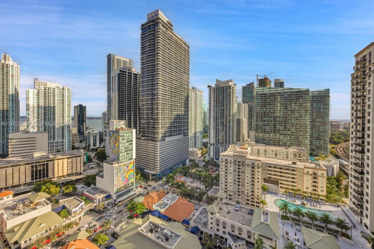 55 SW 9th St, Unit 2406, Miami, FL 33130 Photo