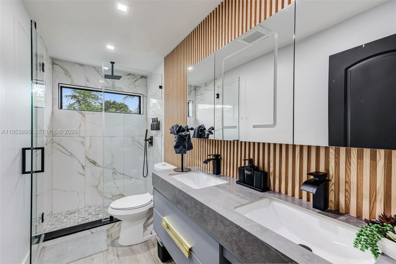 10870 SW 106th Ave , Miami, FL 33176 Photo