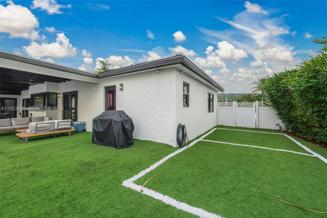 10870 SW 106th Ave , Miami, FL 33176 Photo