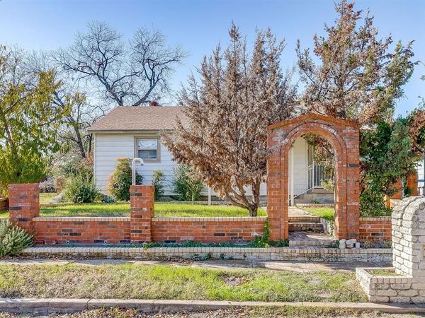 2720 Gordon Avenue, Fort Worth, TX 76110
