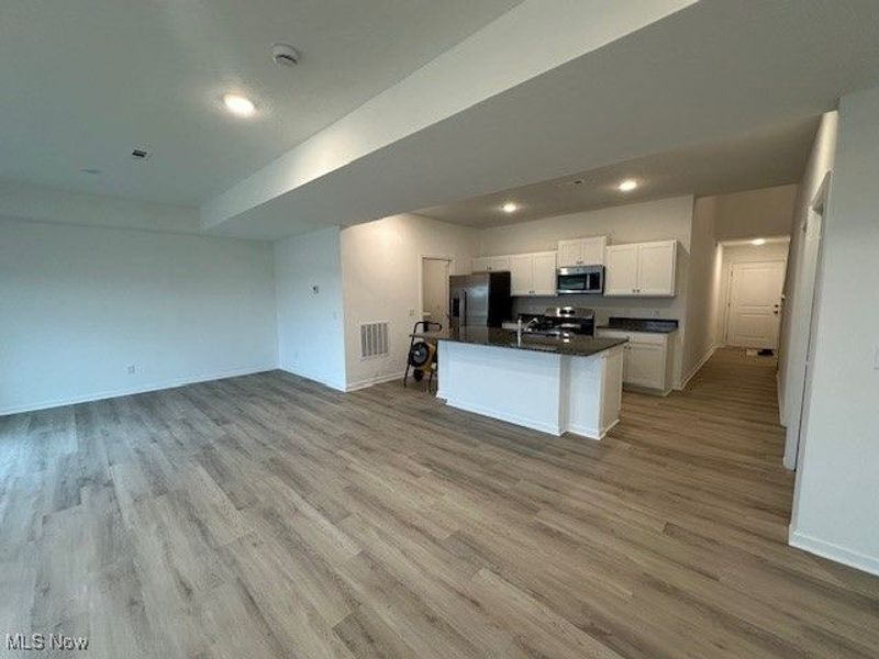 430 Honeycrisp Drive NE, Louisville, OH 44641 Photo 14