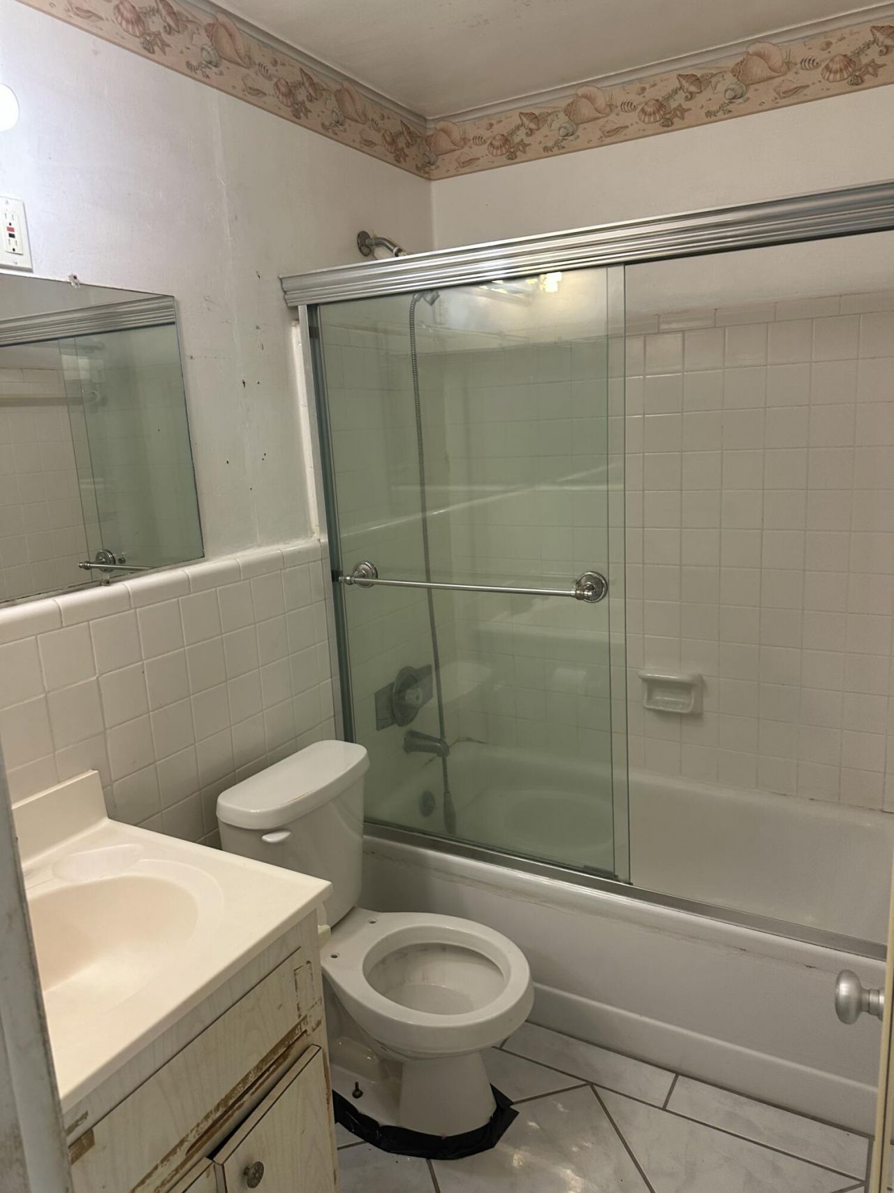 112 S Rolling Hill Road, Tavernier, FL 33070 Photo