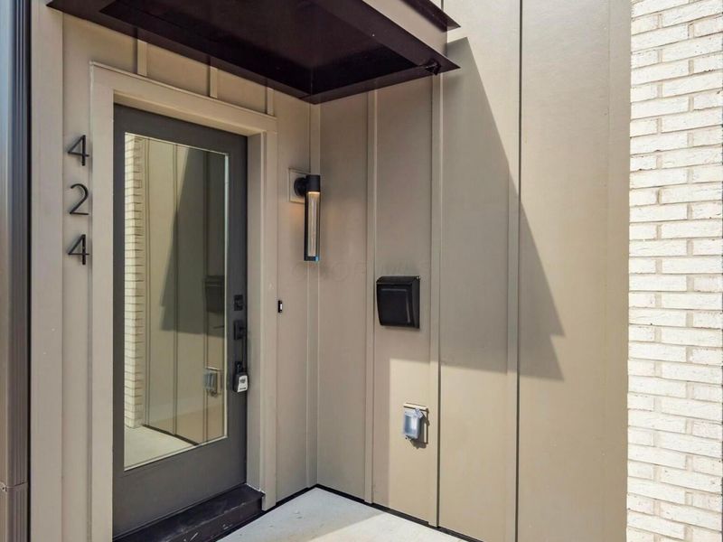 424 Jackson Street, Columbus, OH 43206 Photo 3