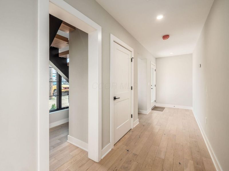 424 Jackson Street, Columbus, OH 43206 Photo 4