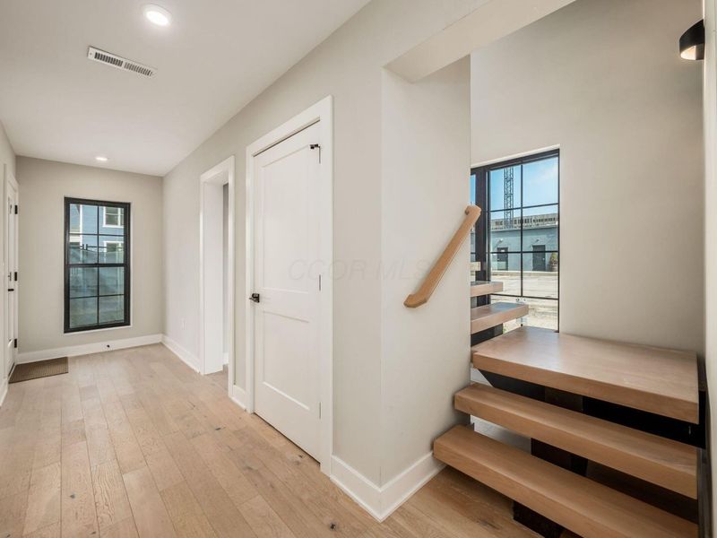 424 Jackson Street, Columbus, OH 43206 Photo 5