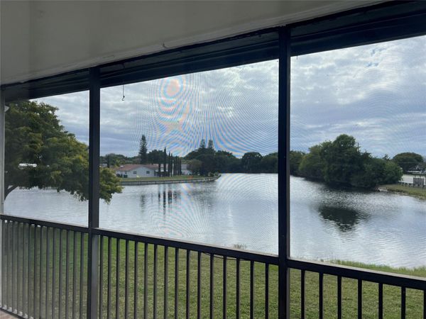 9920 NW 68th Pl, Unit 210, Tamarac, FL 33321