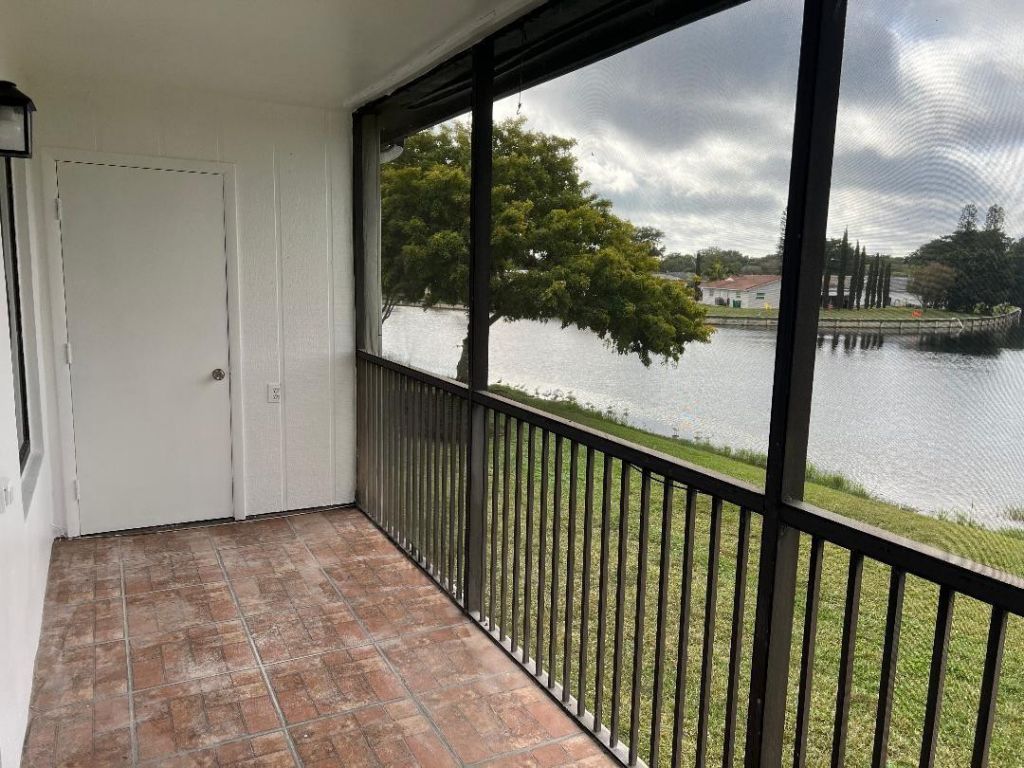 9920 NW 68th Place, Unit 210, Tamarac, FL 33321 Photo