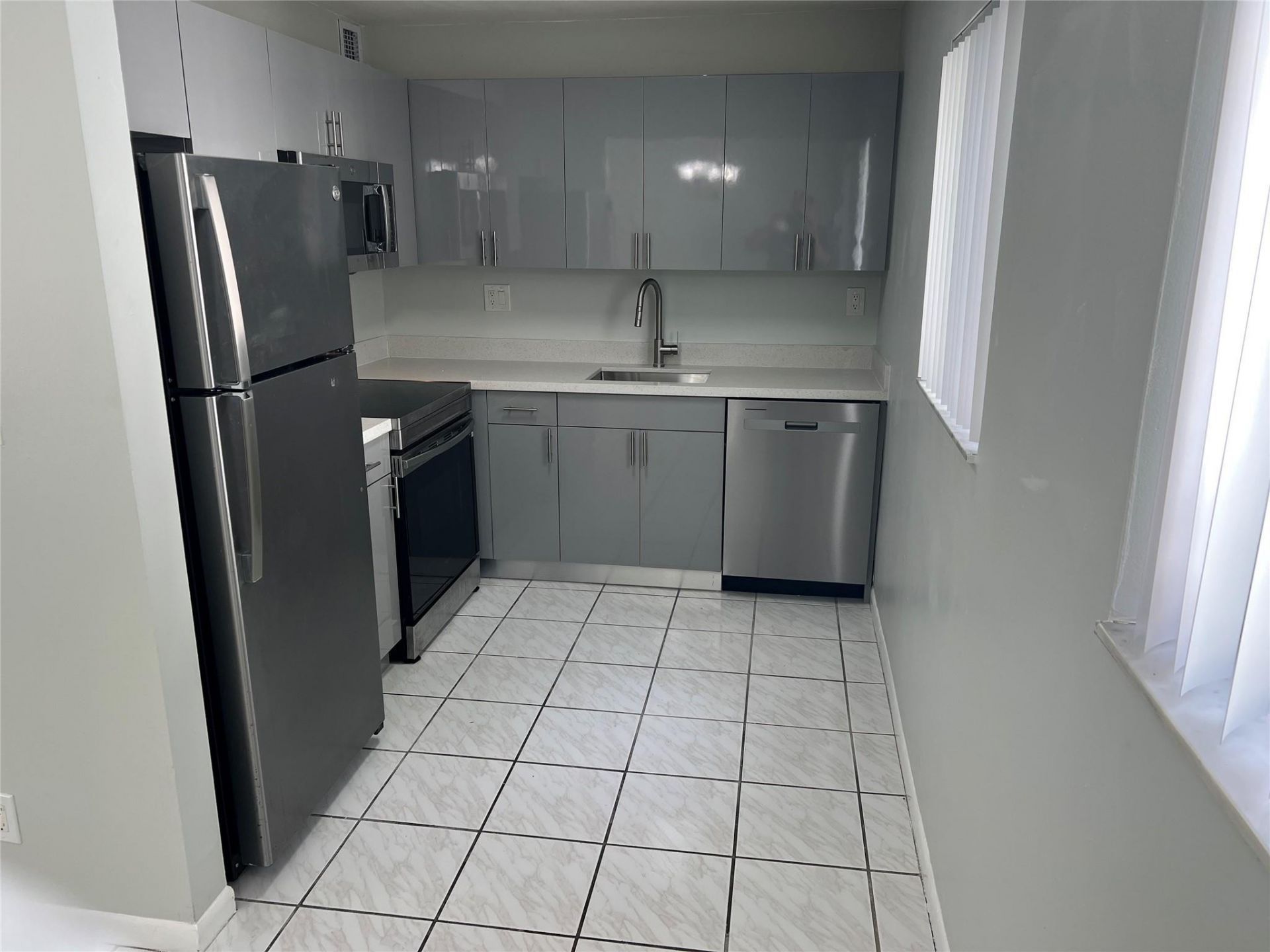 9920 NW 68th Place, Unit 210, Tamarac, FL 33321 Photo