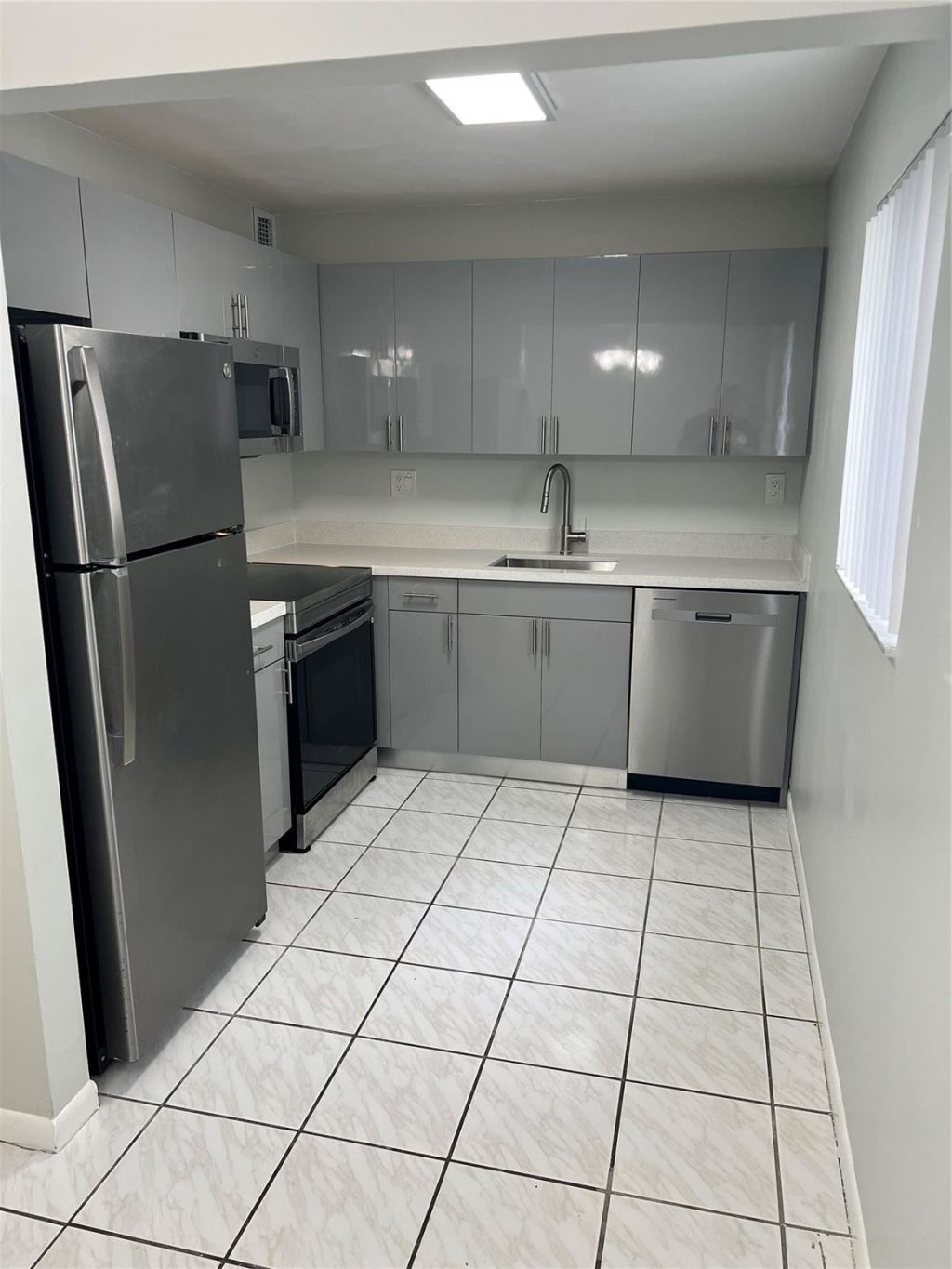 9920 NW 68th Place, Unit 210, Tamarac, FL 33321 Photo