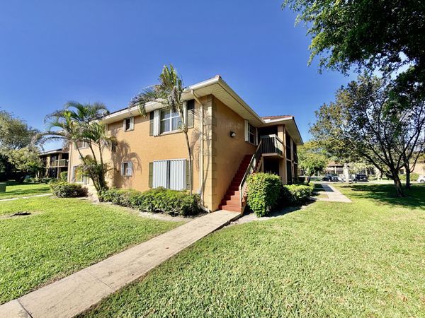 741 NW 104th Avenue, Unit 203, Hollywood, FL 33026