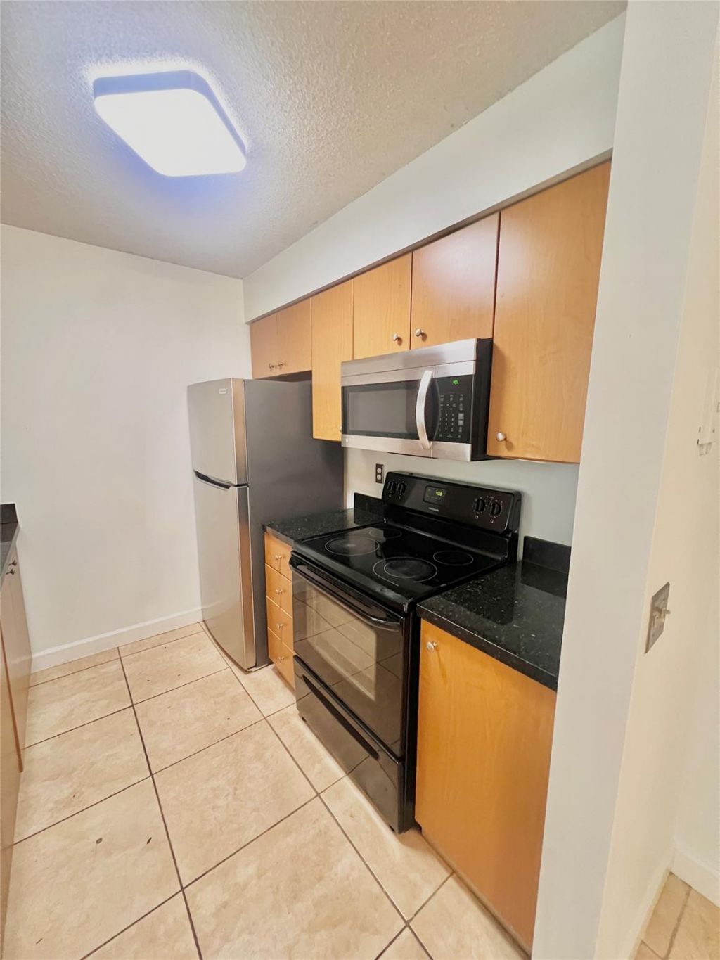 741 NW 104th Avenue, Unit 203, Hollywood, FL 33026 Photo