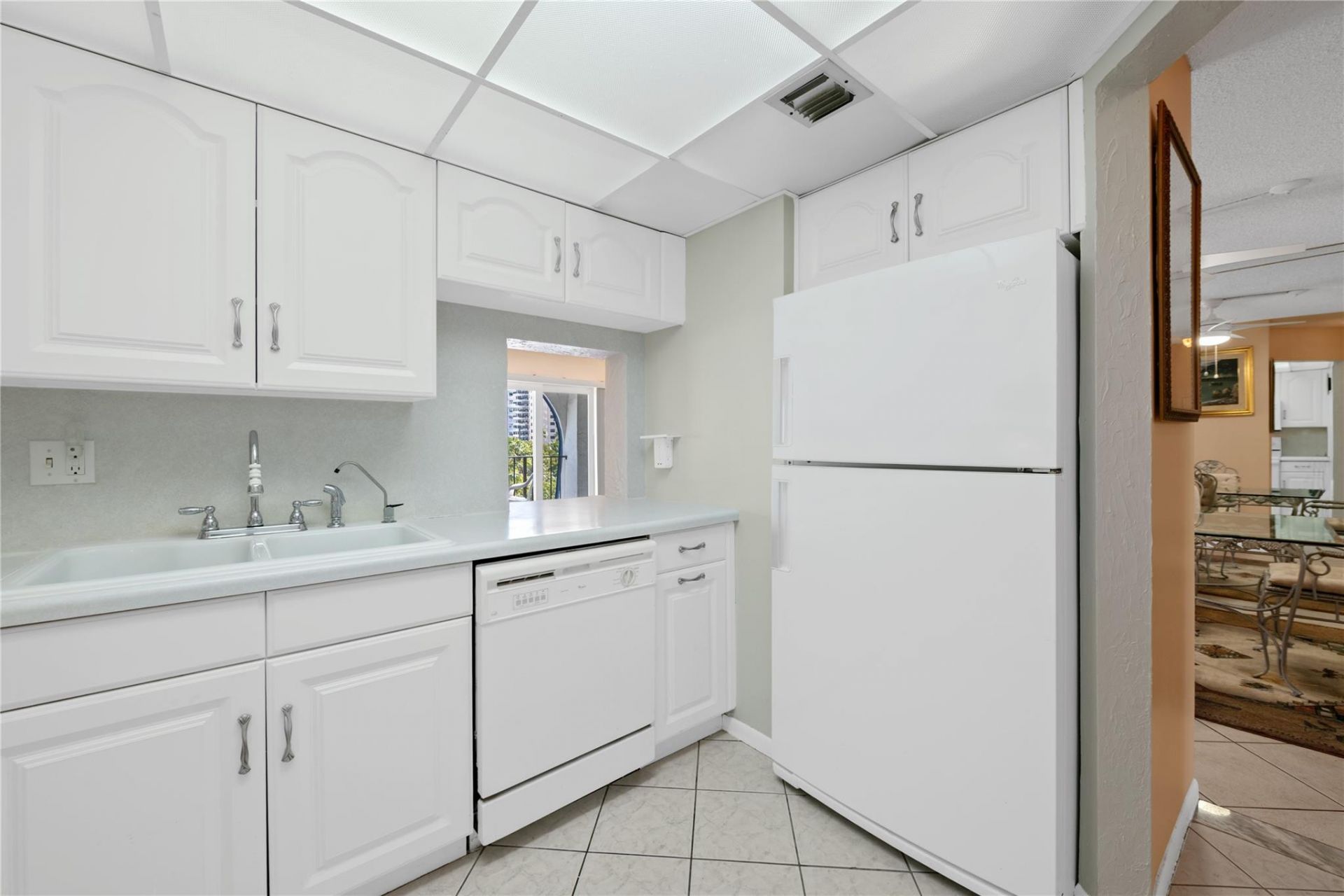 3909 N Ocean Boulevard, Unit 409, Fort Lauderdale, FL 33308 Photo