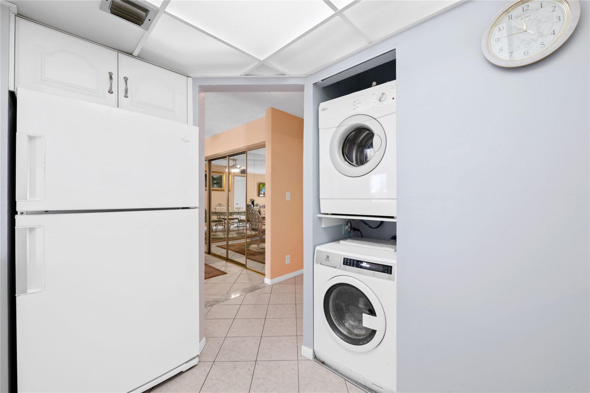 3909 N Ocean Boulevard, Unit 409, Fort Lauderdale, FL 33308 Photo