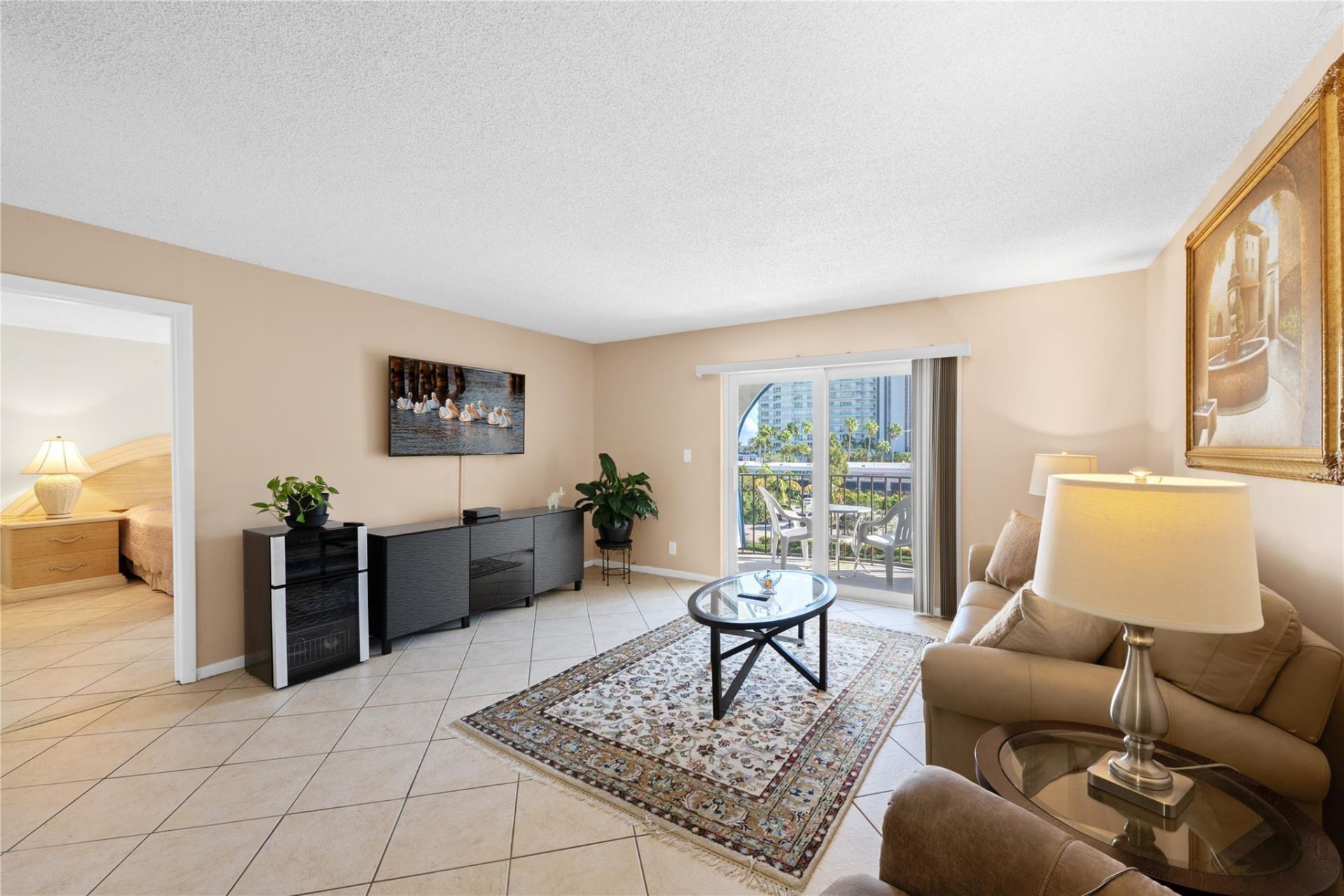 3909 N Ocean Boulevard, Unit 409, Fort Lauderdale, FL 33308 Photo